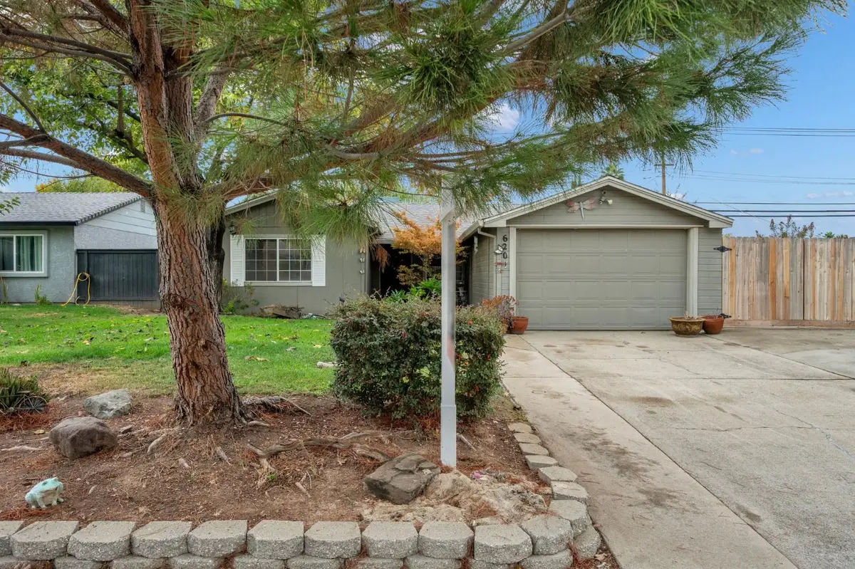6207 Sylvester Way, Carmichael, CA 95608 - #1