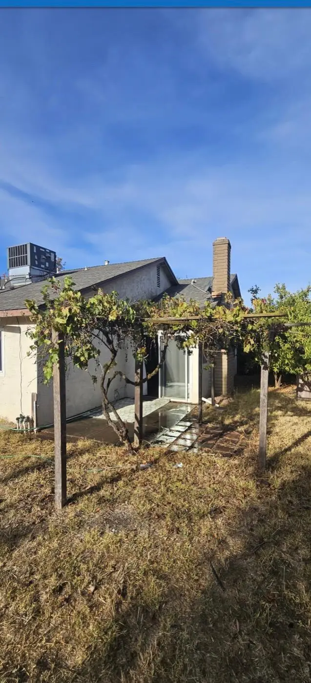 334 Berkshire Lane, Stockton, CA 95207 - #3