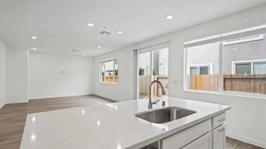 1304 Leonhardt Loop, Lincoln, CA 95648 - #3