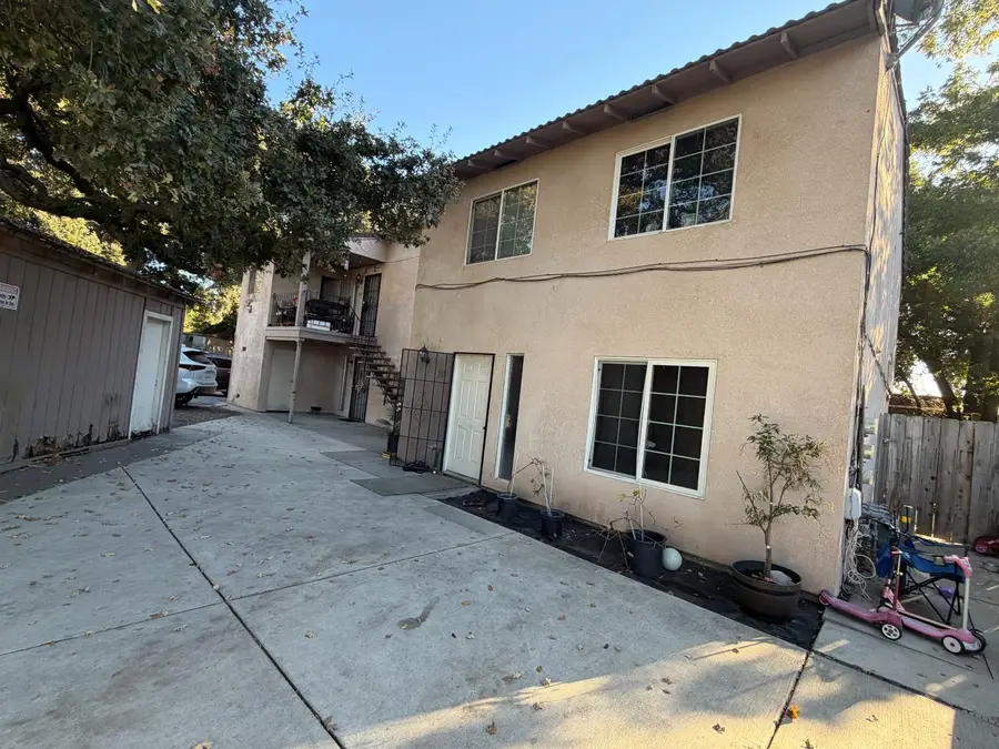9015 Sherill Court, Stockton, CA 95209 - #2
