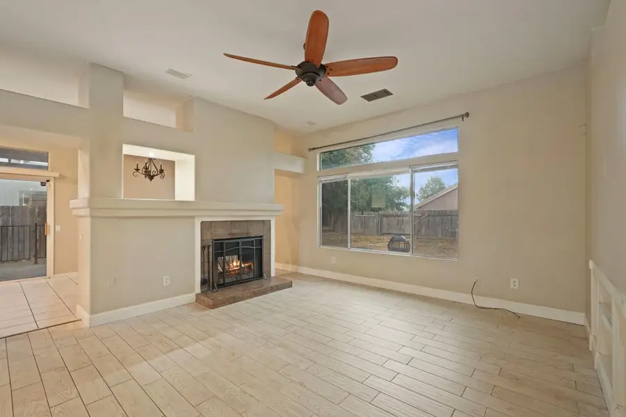 1178 Stormwood Avenue, Galt, CA 95632 - #3