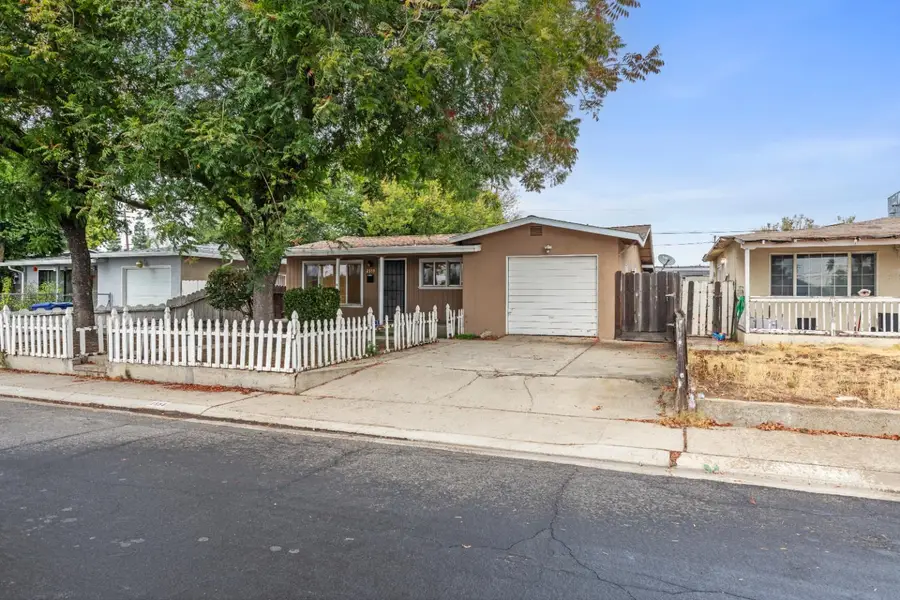 2533 Brenner Way, Modesto, CA 95350 - #2