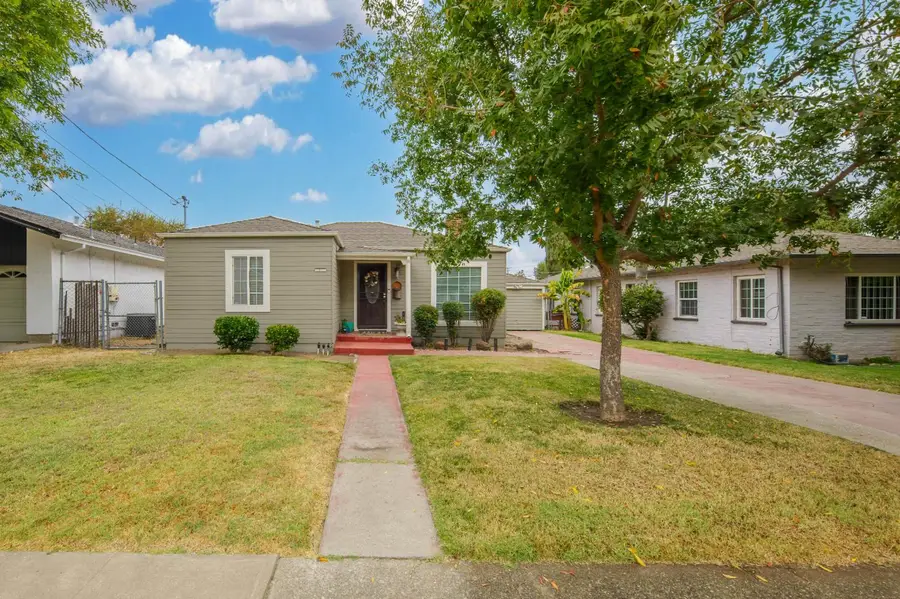 1811 W Acacia Street, Stockton, CA 95203 - #2