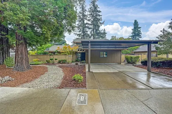 30 Hidden Lake Circle, Sacramento, CA 95831