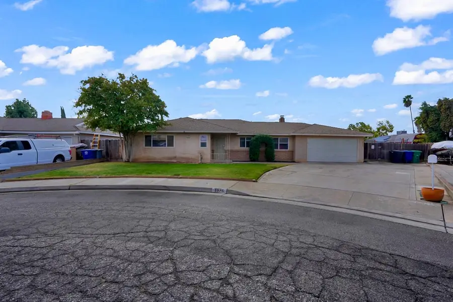1576 Roosevelt Drive, Chowchilla, CA 93610 - #2