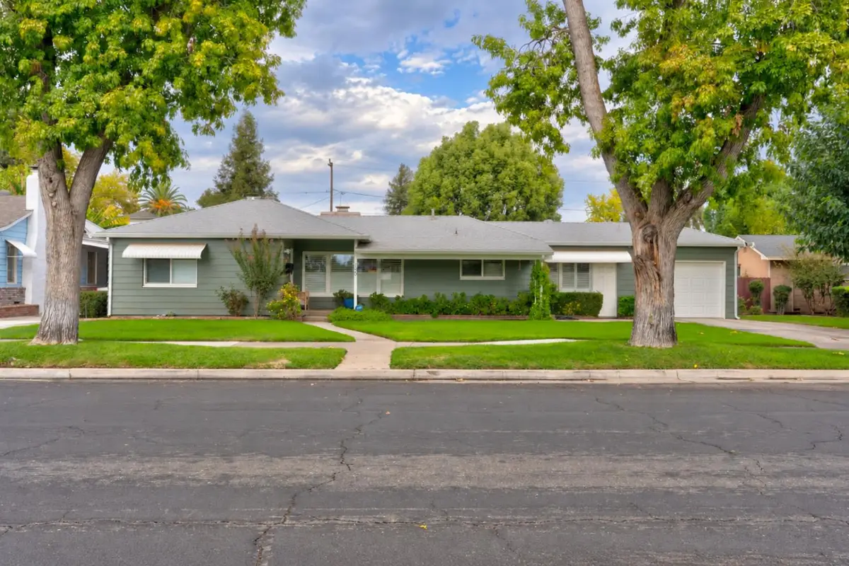 255 E 20th Street, Merced, CA 95340 - #1