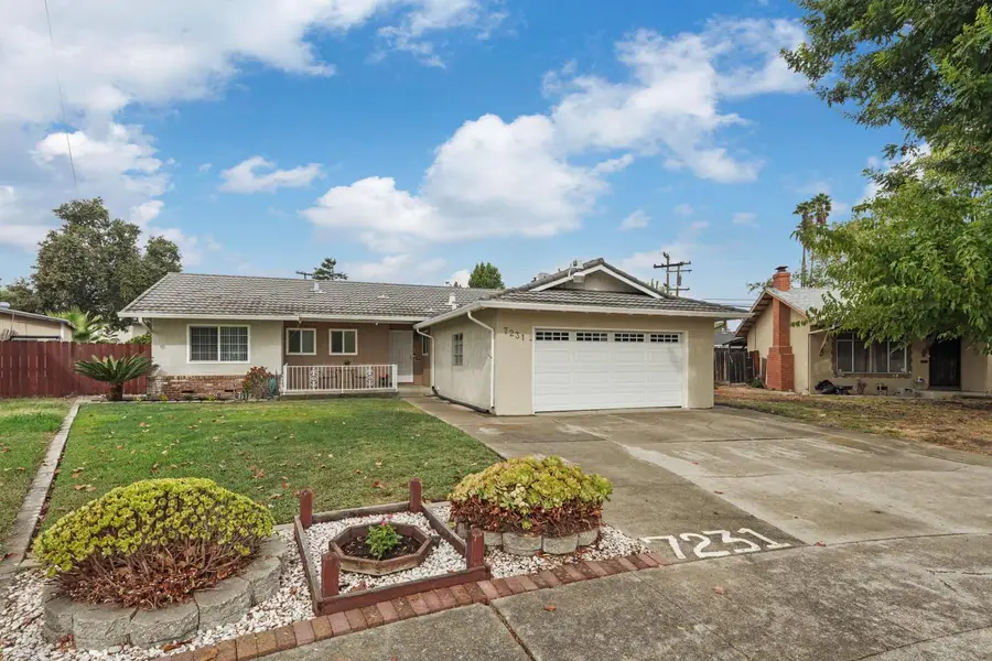 7231 Stonecrest Avenue, Stockton, CA 95207 - #2