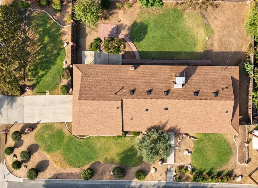 5147 E Grant Avenue, Fresno, CA 93727 - #2