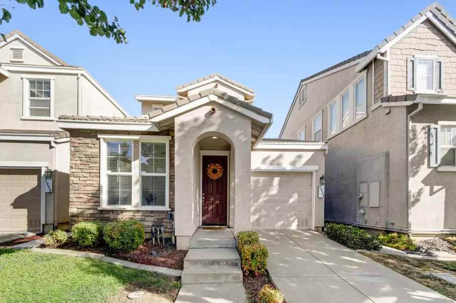 2833 Tourbrook Way, Sacramento, CA 95833 - #2