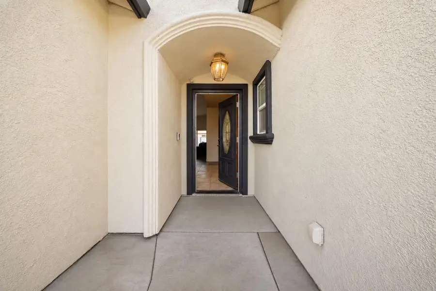 911 Alvarado Court, Stockton, CA 95204 - #2