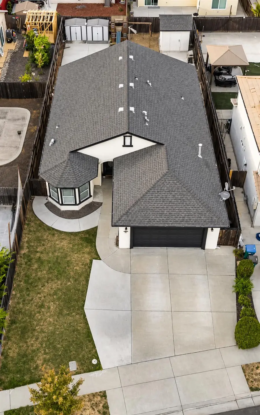911 Alvarado Court, Stockton, CA 95204 - #3