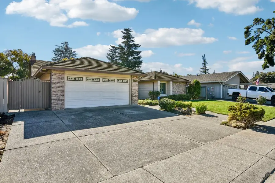 2442 Meadow Lake Drive, Stockton, CA 95207 - #3