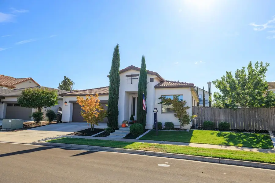 746 Ranger Street, Oakdale, CA 95361 - #2