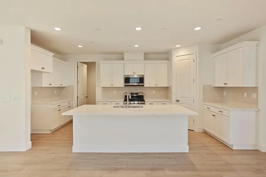 2183 Appalachian Avenue, Manteca, CA 95337 - #3