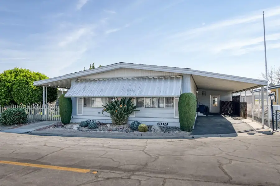 1701 Dinuba Avenue #40, Selma, CA 93662 - #3