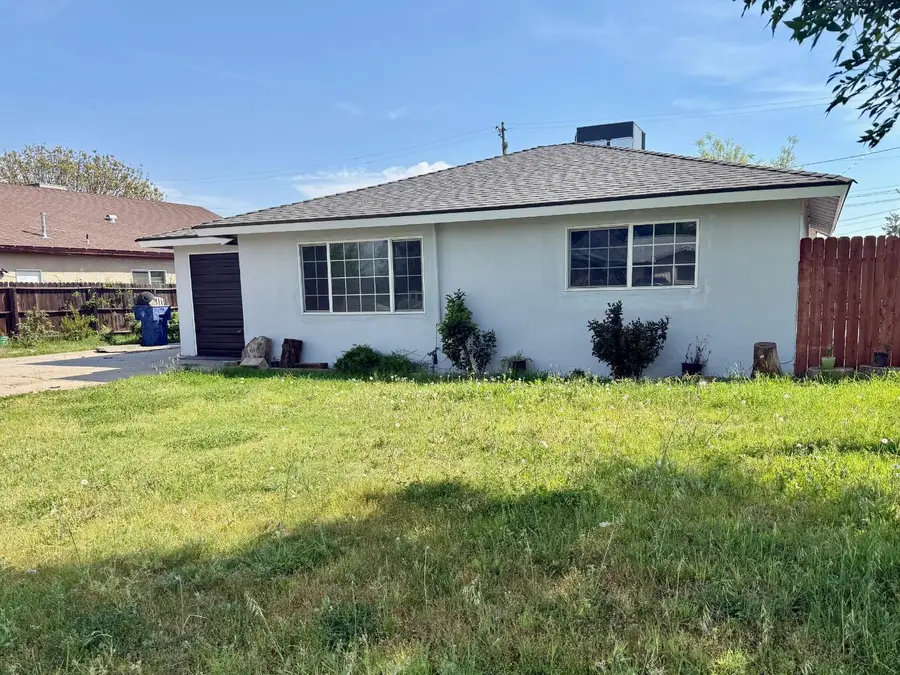 1272 Bullard Avenue, Clovis, CA 93612 - #3