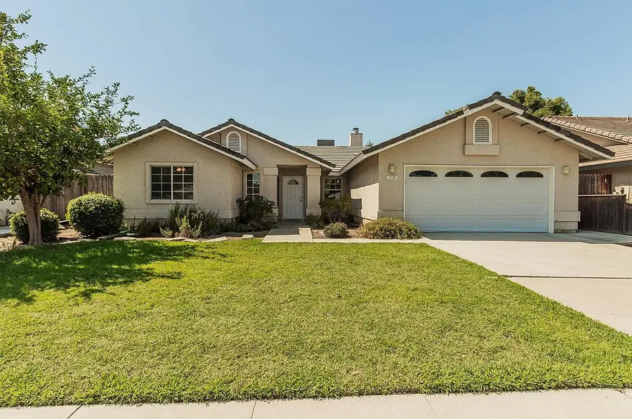 1535 Morgan Drive, Kingsburg, CA 93631 - #2