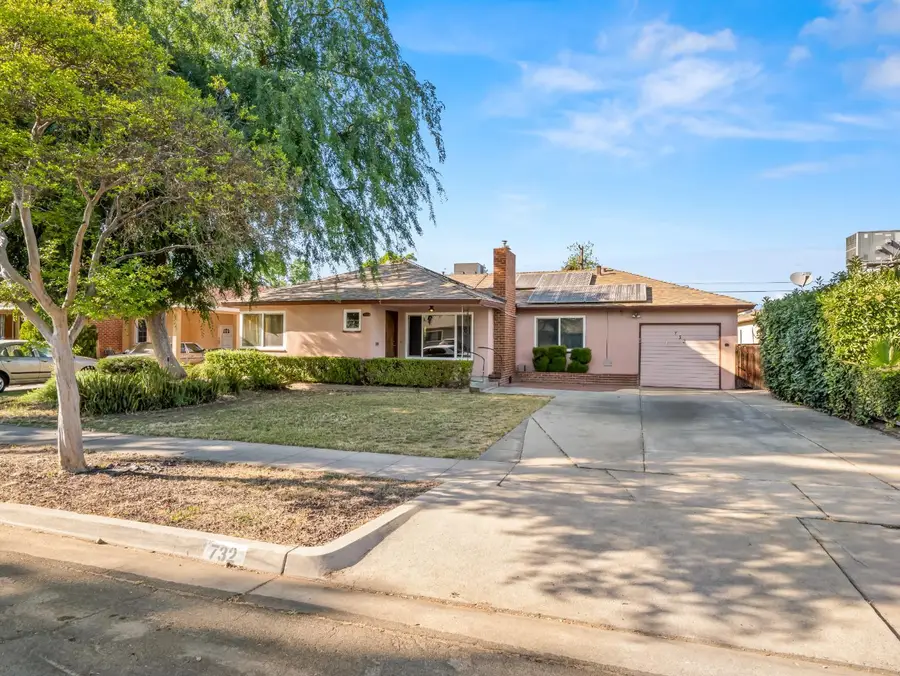 732 W Cortland Avenue, Fresno, CA 93705 - #2