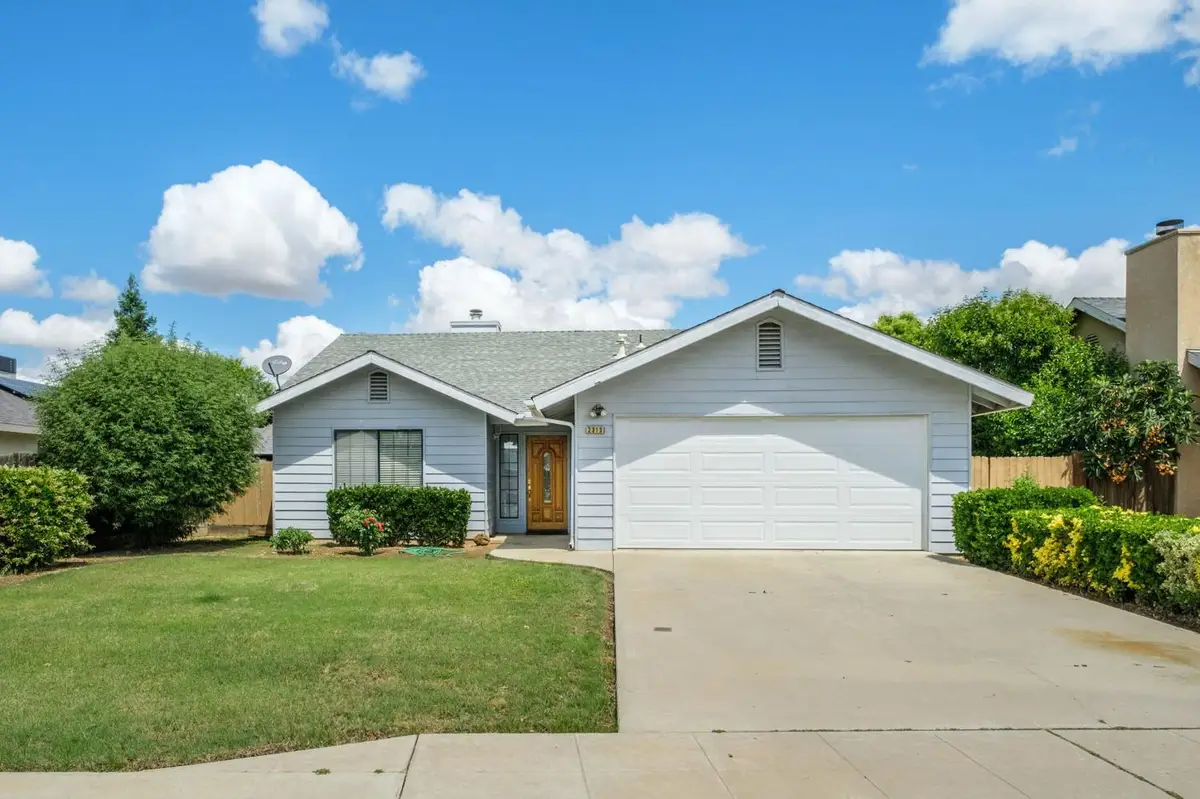 2313 Palo Alto Avenue, Clovis, CA 93611 - #1