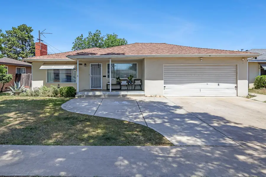3913 E Fountain Way, Fresno, CA 93726 - #3