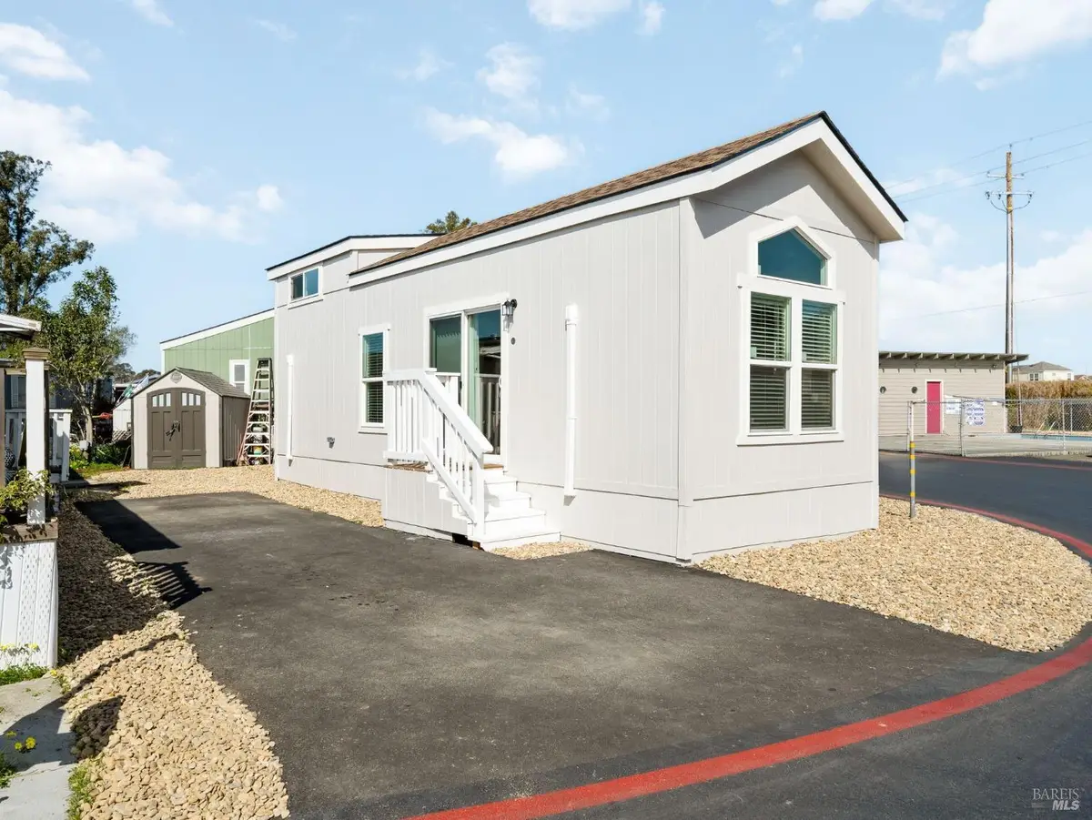 717 Mcdowell Boulevard #201, Petaluma, CA 94954 - Image #1