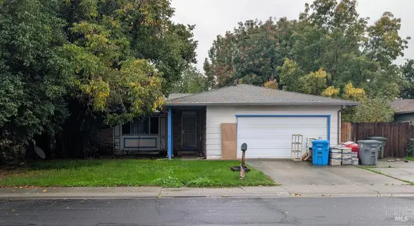 905 W F Street, Dixon, CA 95620