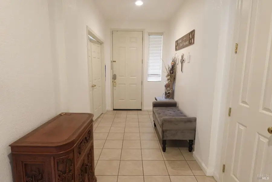 416 Pearce Court, Suisun City, CA 94585 - Image #3