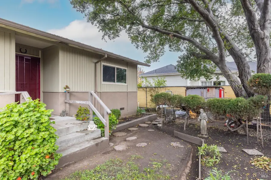 2030 W Pueblo Avenue, Napa, CA 94558 - Image #2