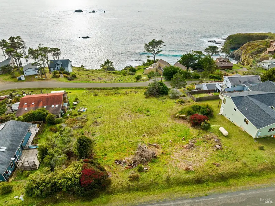 38650 Pacific Drive, Gualala, CA 95445 - Image #2
