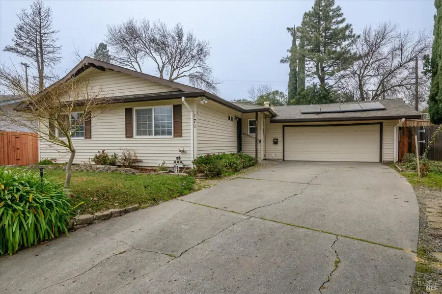 171 San Luis Court, Vacaville, CA 95688 - Image #2