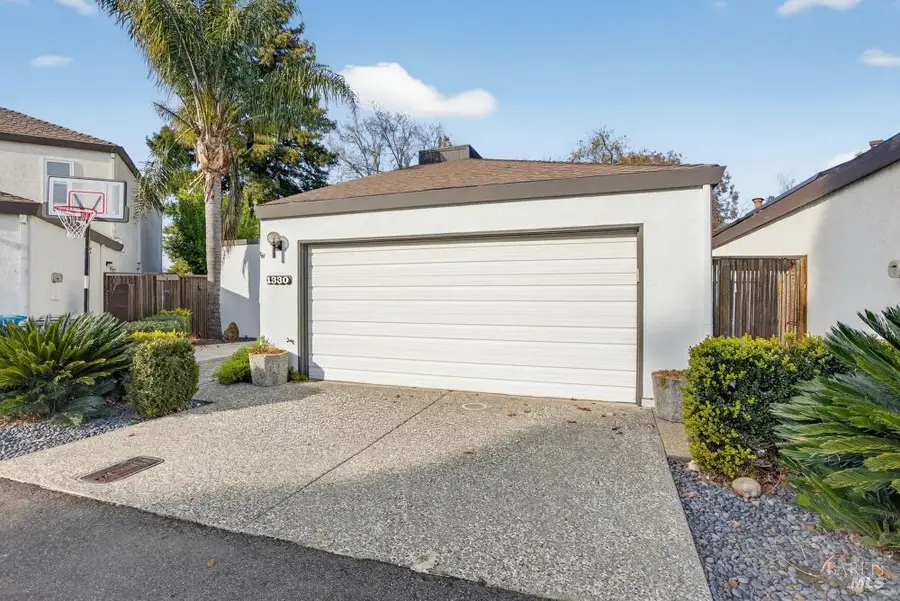 1330 Blackberry Court, Dixon, CA 95620 - Image #2