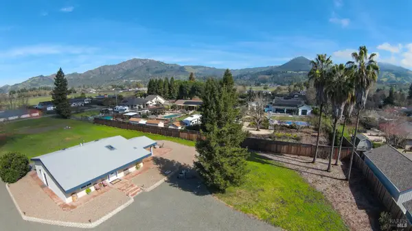 390 Treehaven Lane, Kenwood, CA 95452