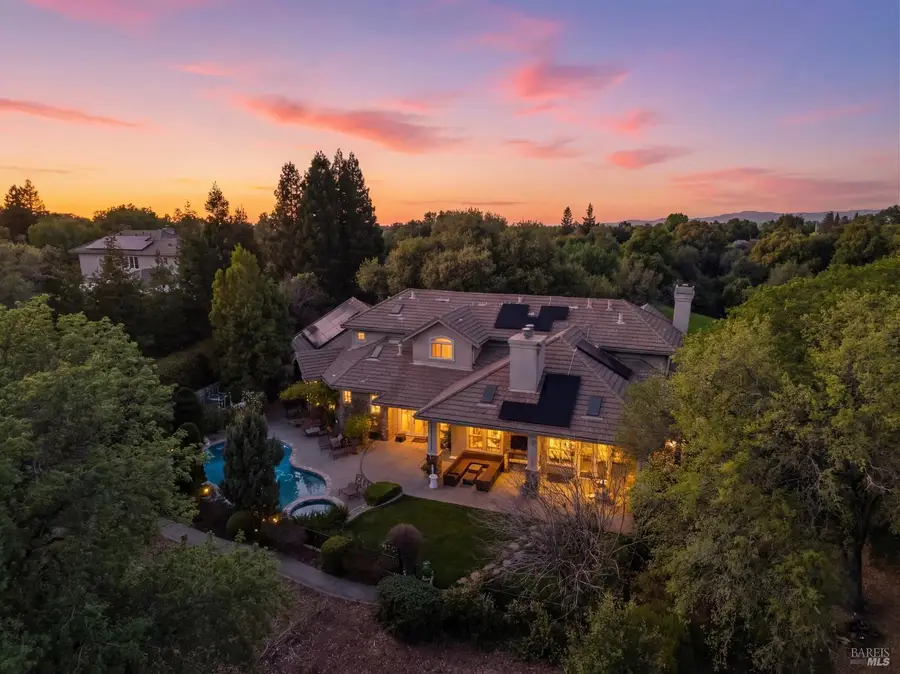 2054 Pinecrest Court, Vacaville, CA 95688 - #2