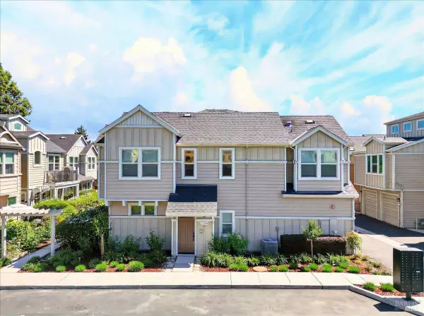 2596 1st Street #A, Napa, CA 94558