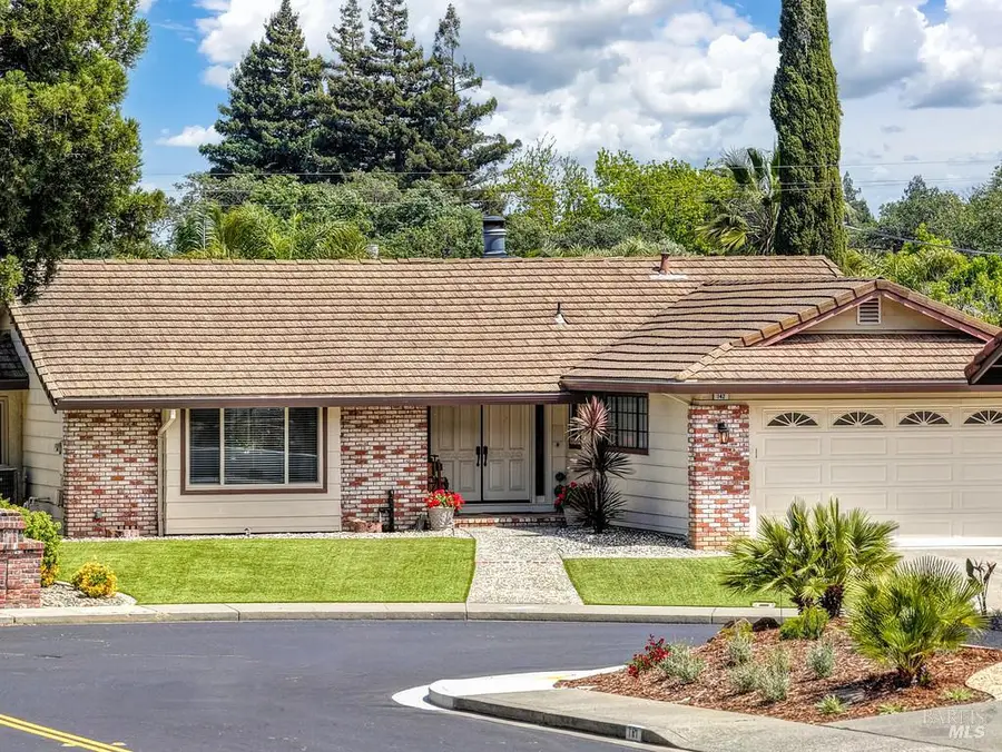 142 Hillview Drive, Vacaville, CA 95688 - #2