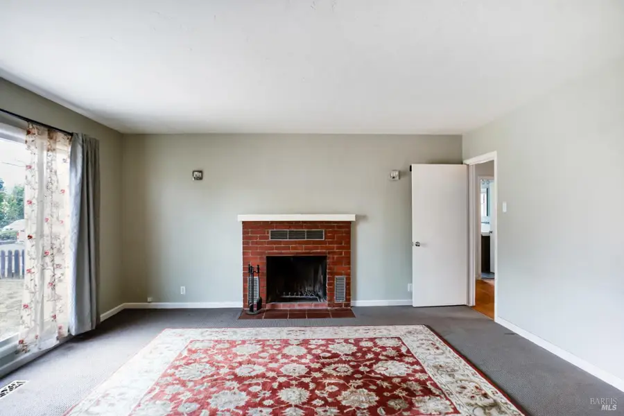 1300 Vallejo Avenue, Novato, CA 94945 - #3
