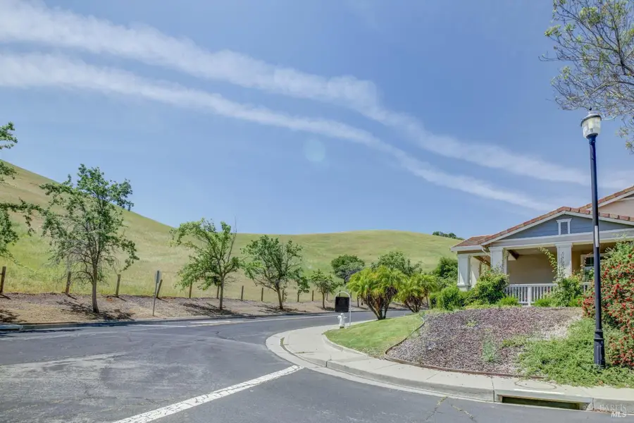2418 Ridgewood Circle, Fairfield, CA 94534 - #3