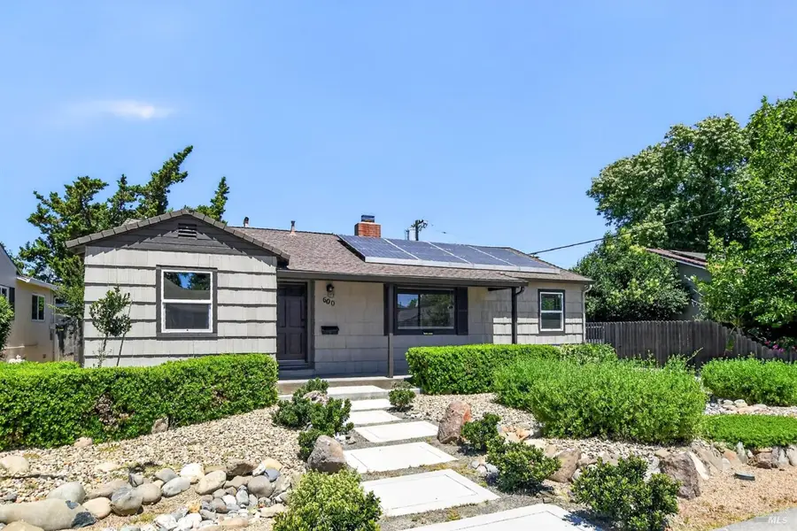 600 W C Street, Dixon, CA 95620 - #3