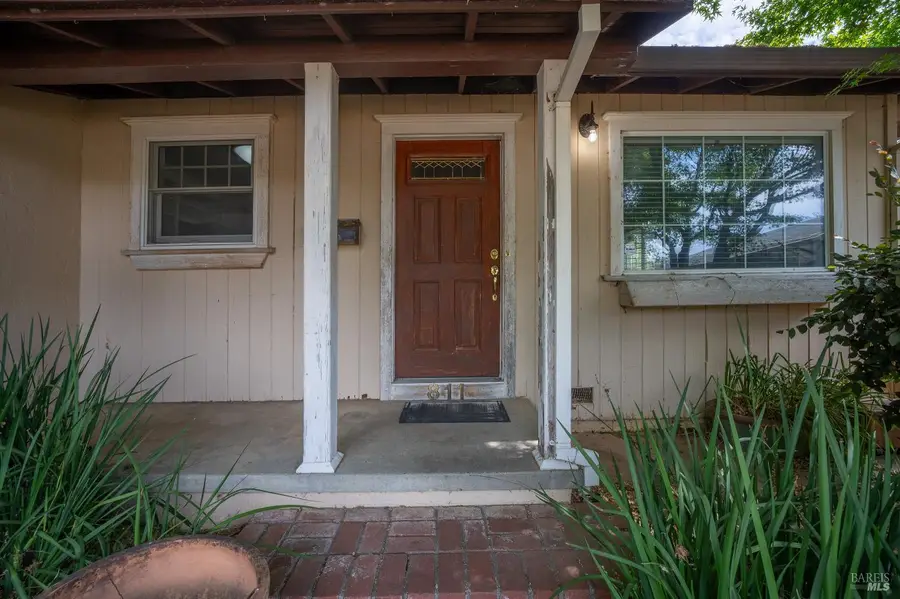 811 Azalea Way, Vacaville, CA 95688 - #3