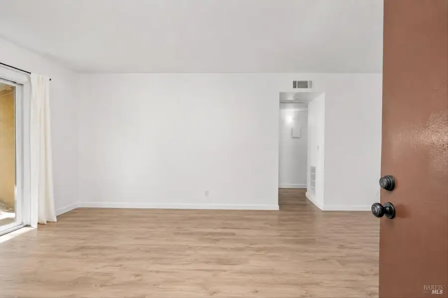 502 Arcadia Drive, Vacaville, CA 95687 - #2