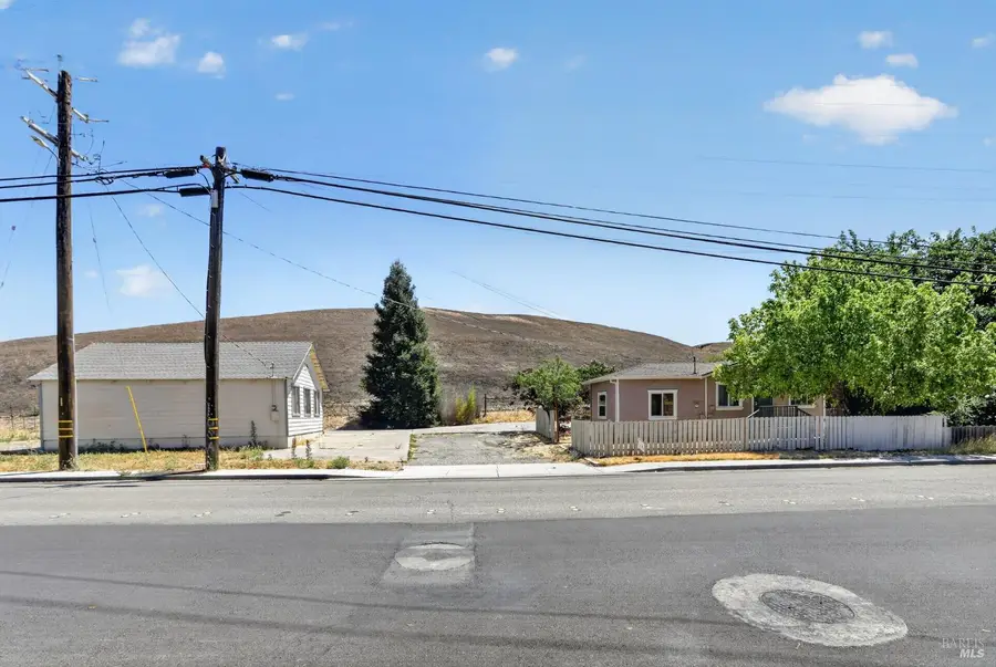 370 Brown Street, Vacaville, CA 95688 - #2
