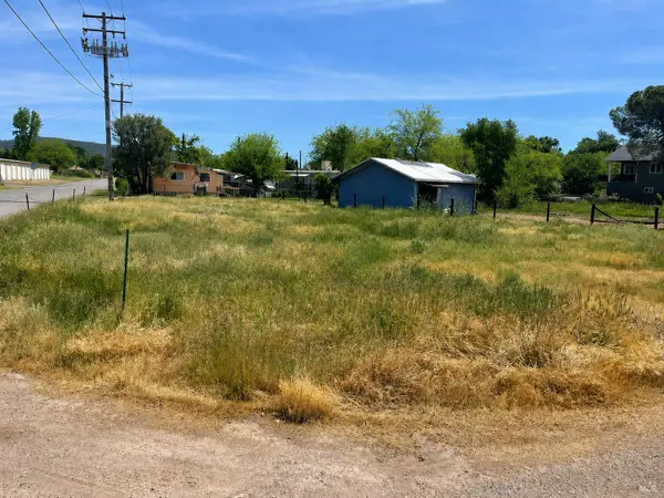 3720 Robinson Avenue, Clearlake, CA 95422