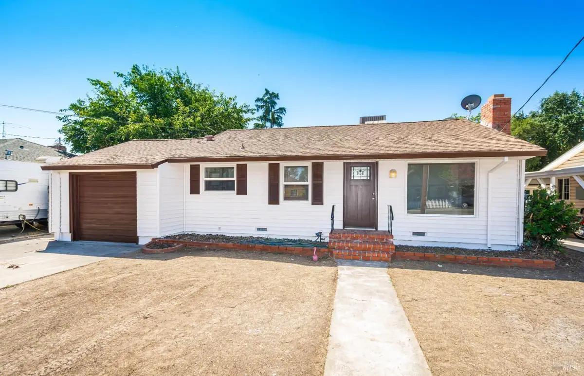 735 W A Street, Dixon, CA 95620 - #1