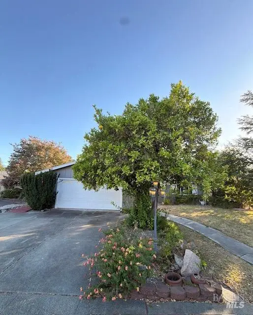 114 Rainier Circle, Vacaville, CA 95687 - #2
