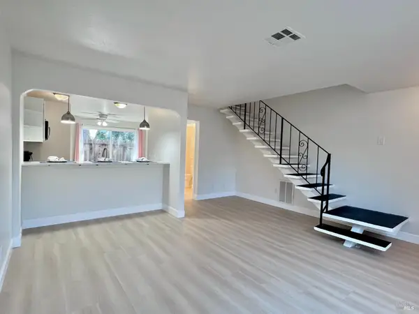 490 Edgewood Drive #23, Vacaville, CA 95688