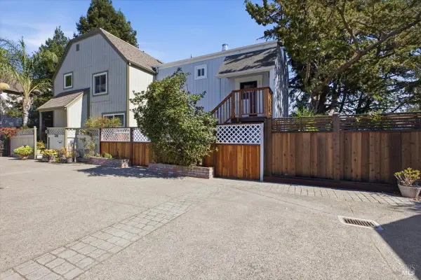 2569 Topaz Drive, Novato, CA 94945