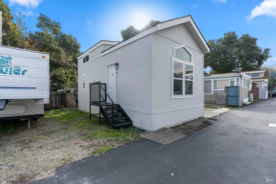742 Francisco W Boulevard #A4, San Rafael, CA 94901 - #3