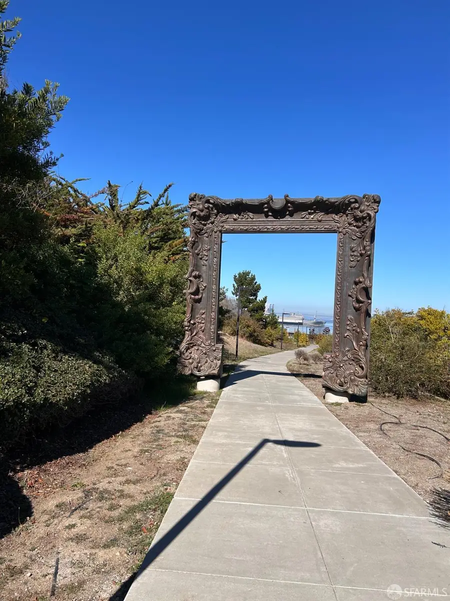 10 Innes Court #304, San Francisco, CA 94124 - Image #3