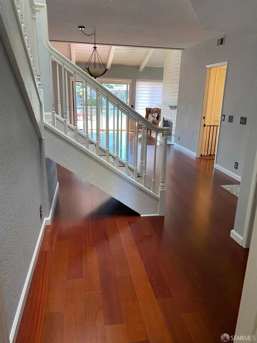 608 Marlin Court, Redwood City, CA 94065 - Image #2