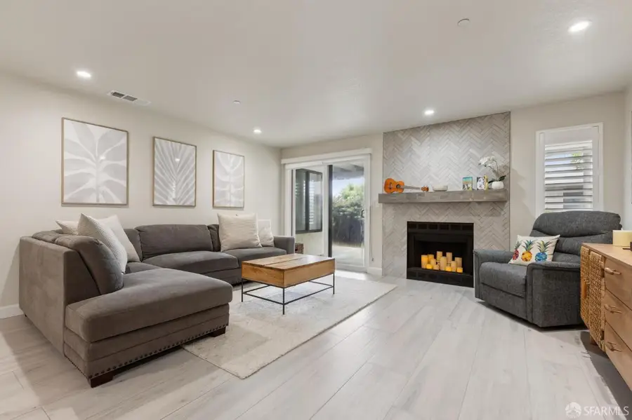 204 Palmetto Avenue, Pacifica, CA 94044 - #2